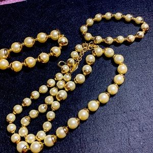 One price for this beautiful necklace with two bracelets